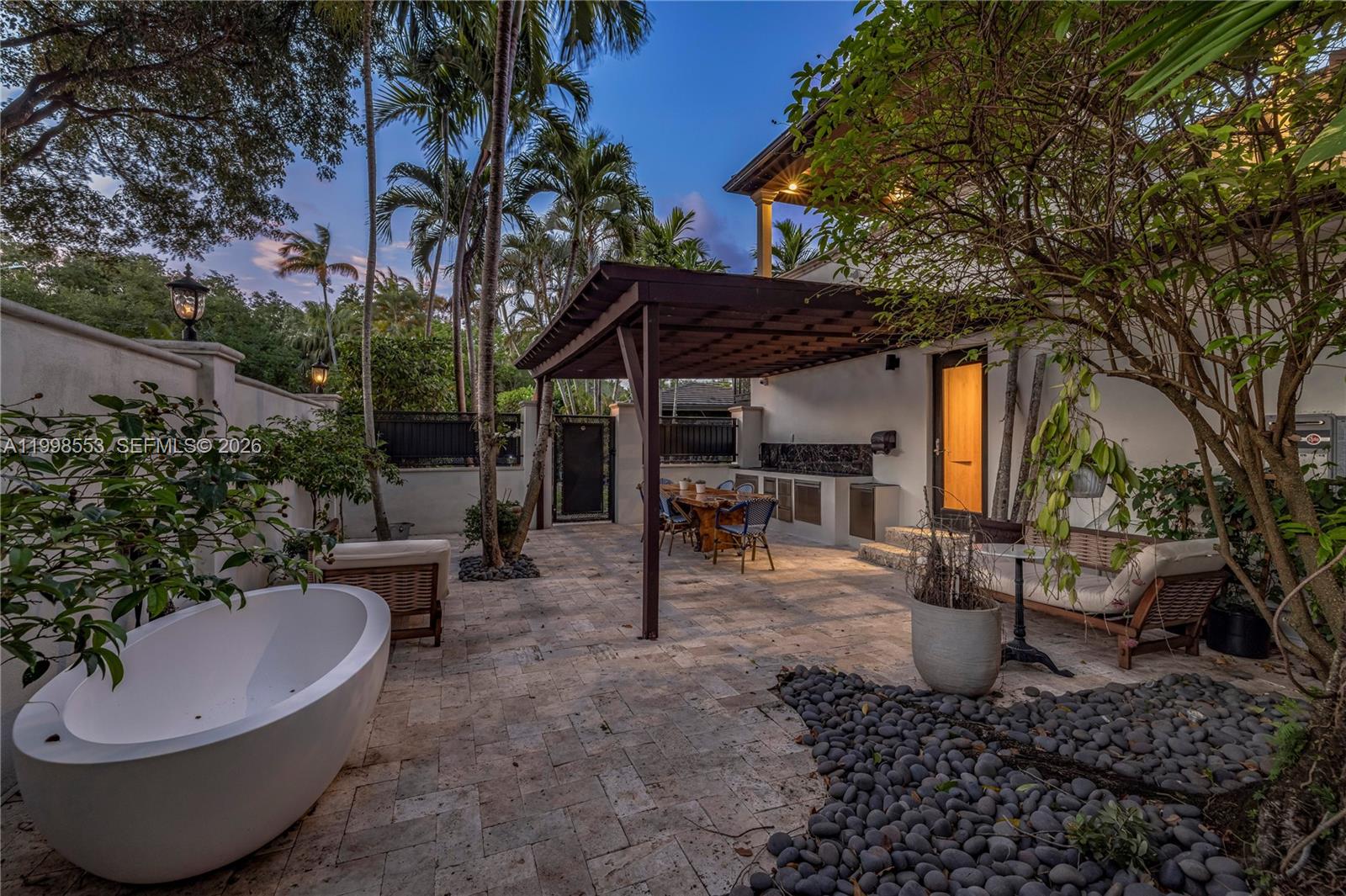 1001 NE 96th St Miami Shores, FL 33138