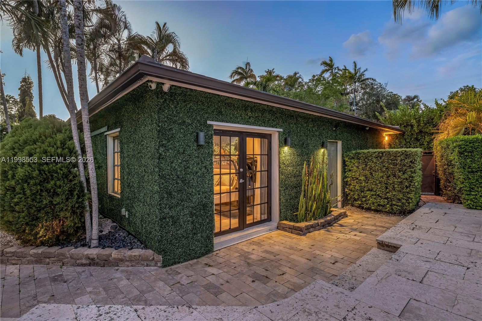 1001 NE 96th St Miami Shores, FL 33138