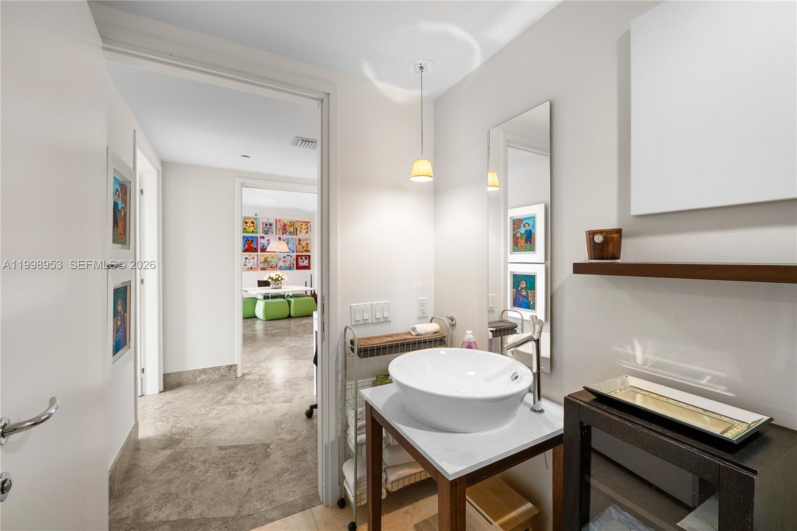 450 Alton Rd #704 Miami Beach, FL 33139