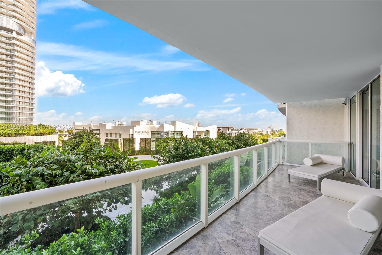 450 Alton Rd #704 Miami Beach, FL 33139