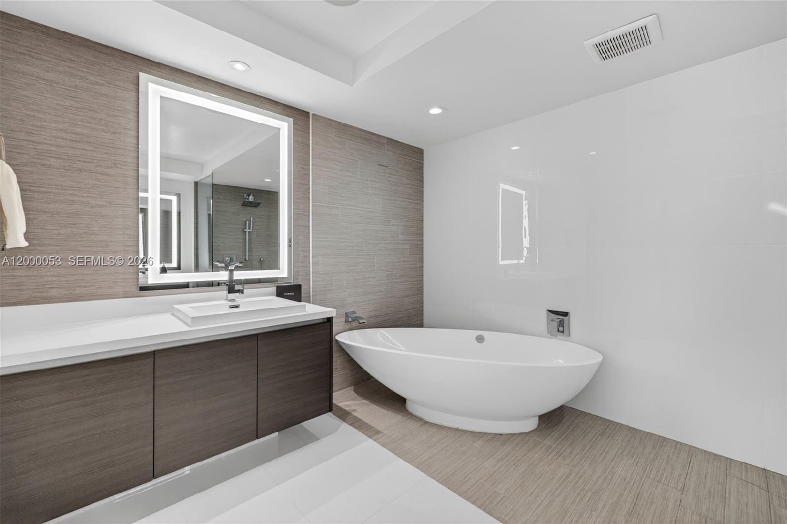 300 Sunny Isles Blvd #4-807 Sunny Isles Beach, FL 33160