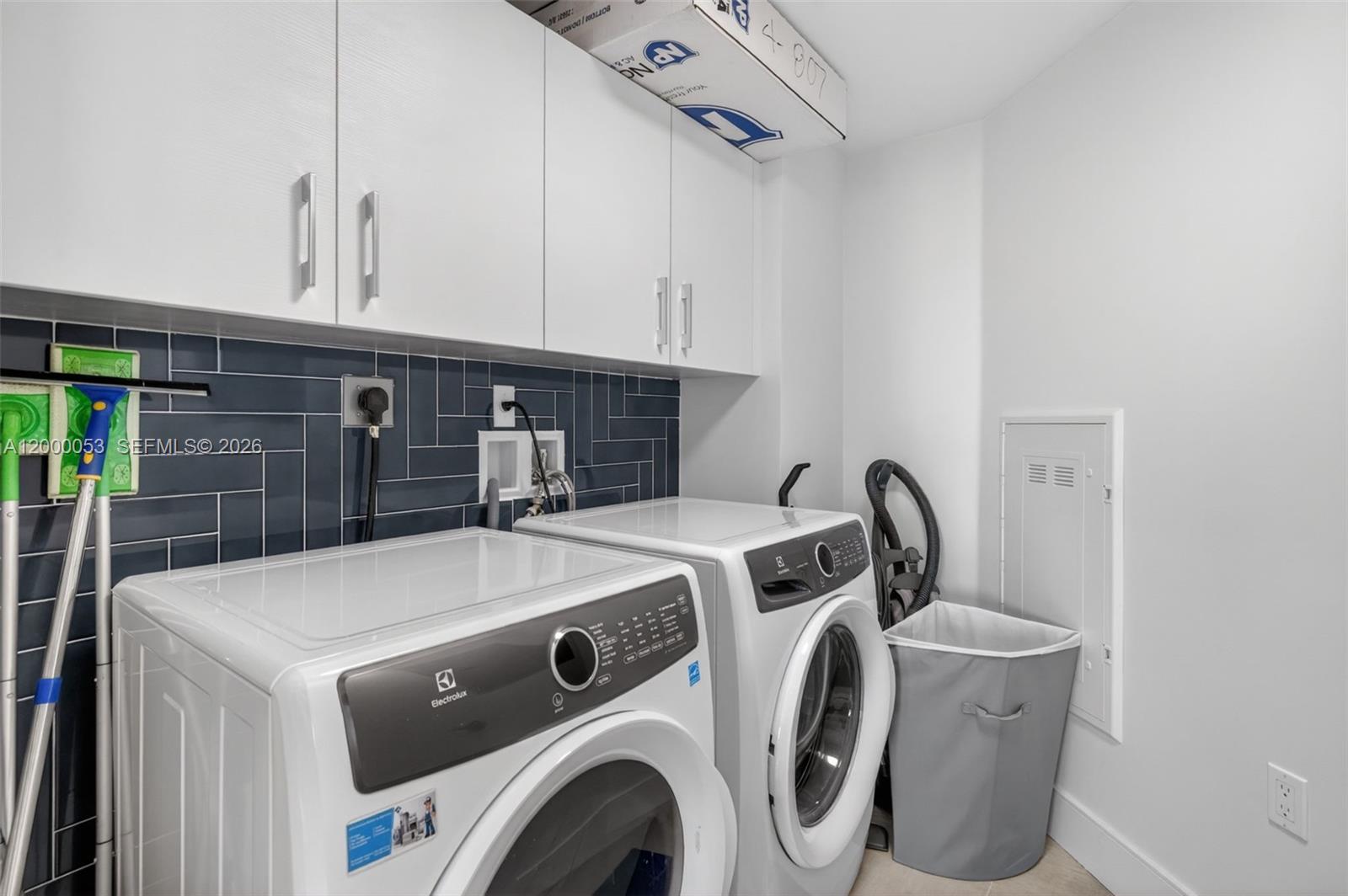 300 Sunny Isles Blvd #4-807 Sunny Isles Beach, FL 33160