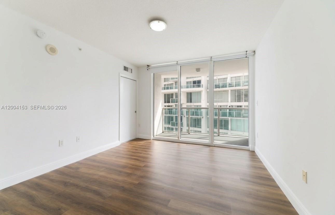 31 SE 5th St #3210 Miami, FL 33131