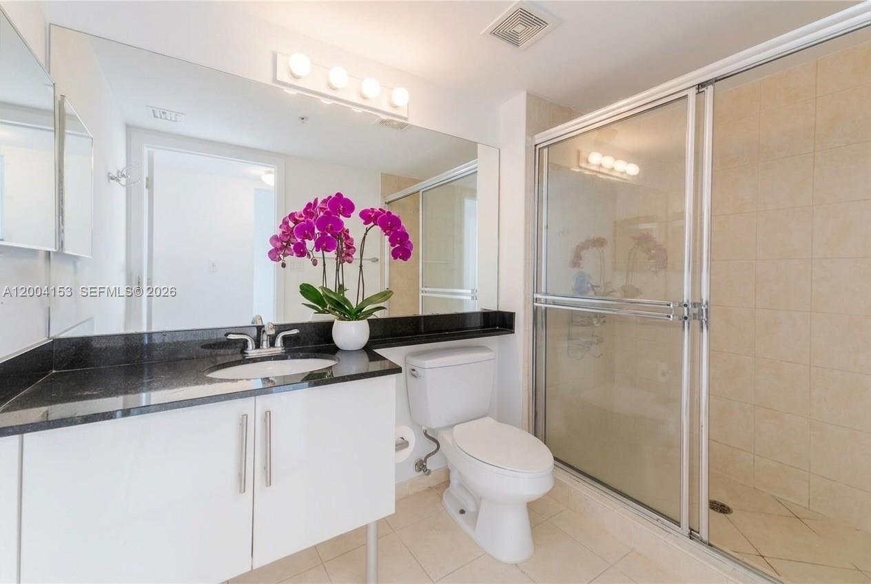 31 SE 5th St #3210 Miami, FL 33131