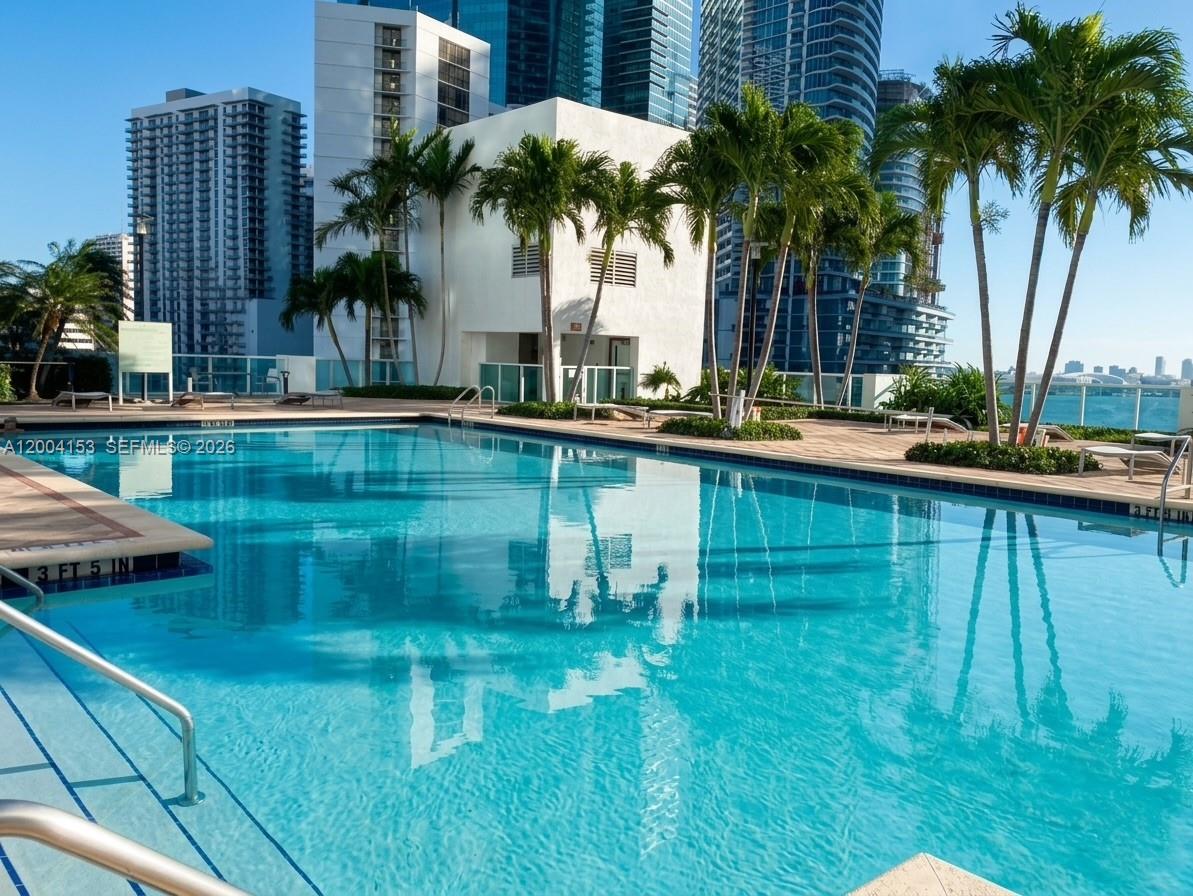 31 SE 5th St #3210 Miami, FL 33131