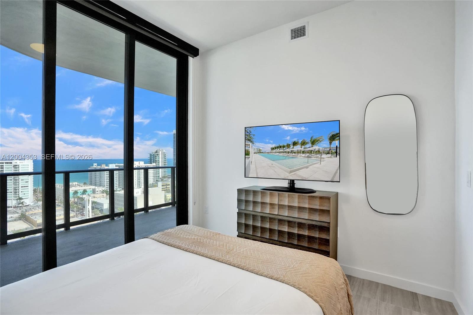 580 72nd St #1702 Miami Beach, FL 33141