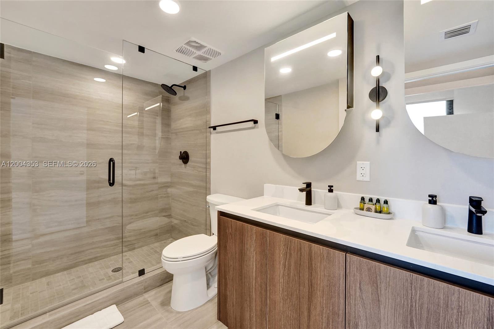 580 72nd St #1702 Miami Beach, FL 33141