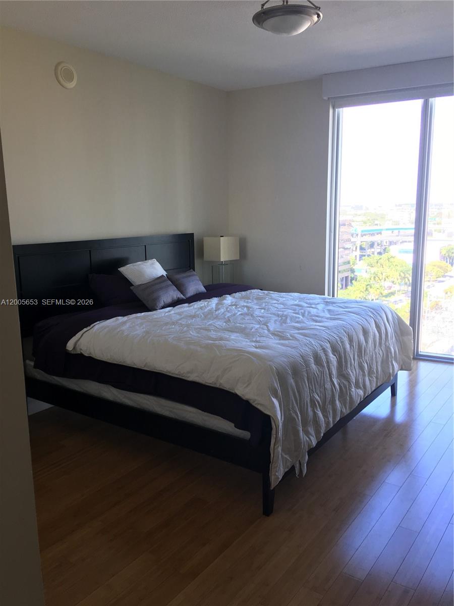 185 SW 7th St #1511 Miami, FL 33130