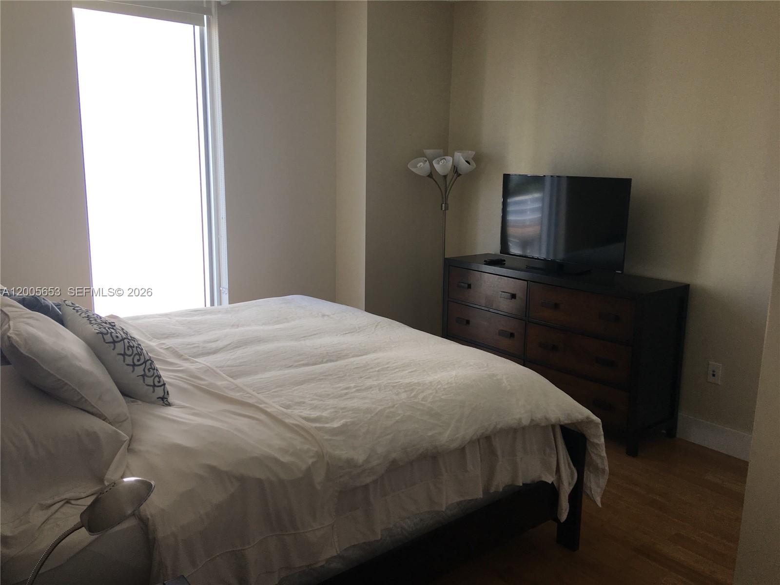 185 SW 7th St #1511 Miami, FL 33130