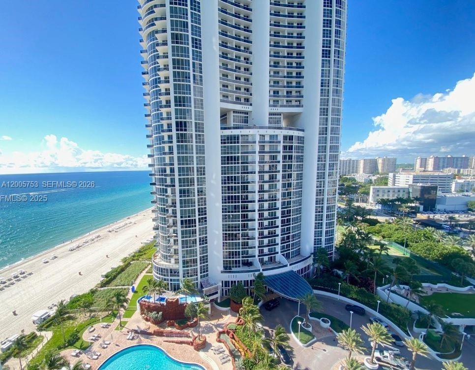 image Trump Royale16