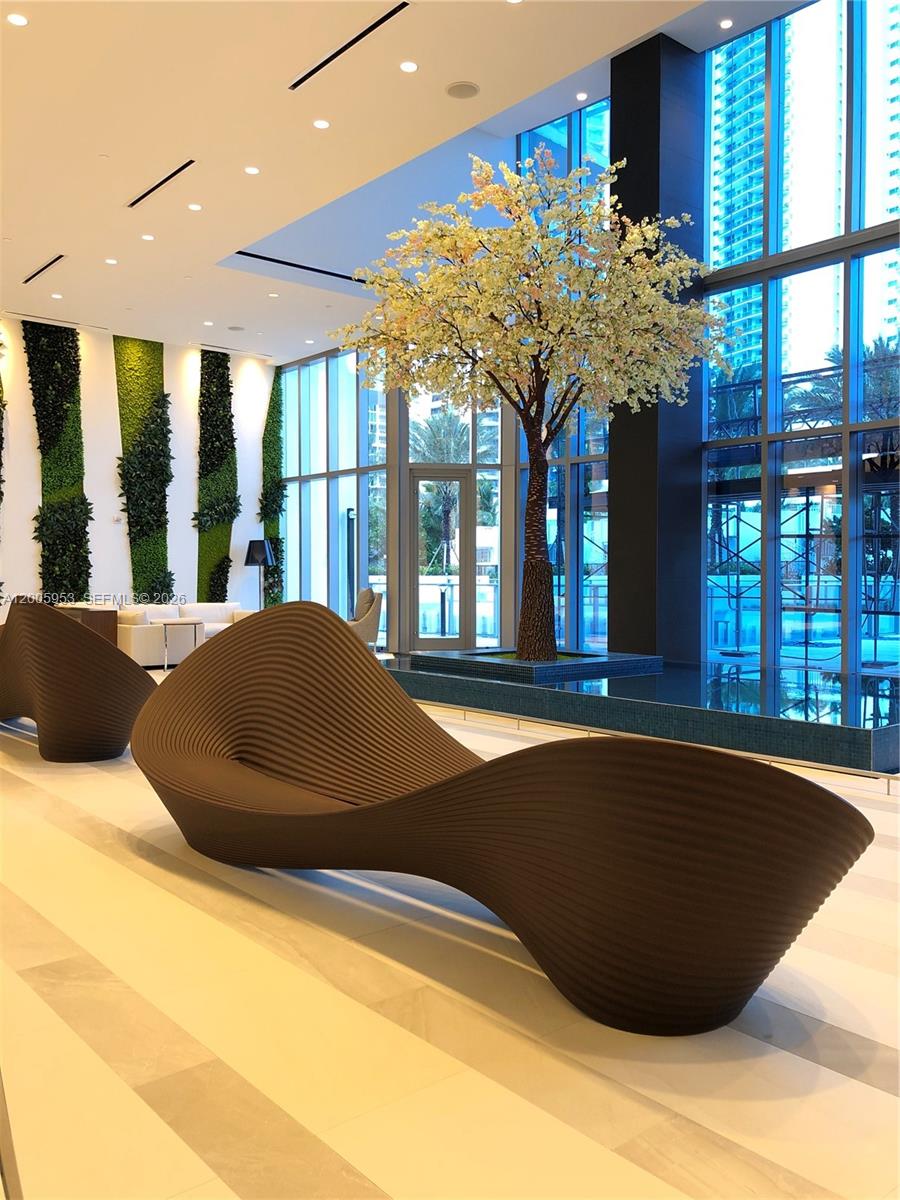 image Paramount Miami Worldcenter19