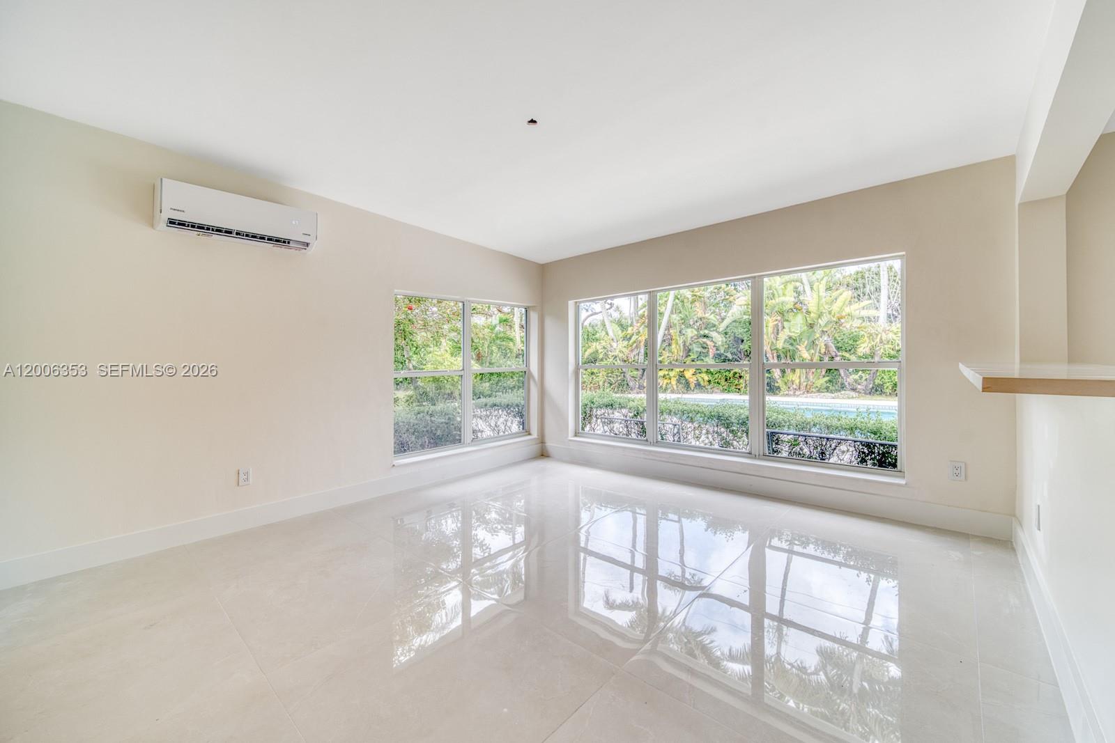 15730 SW 87th Ct Palmetto Bay, FL 33157