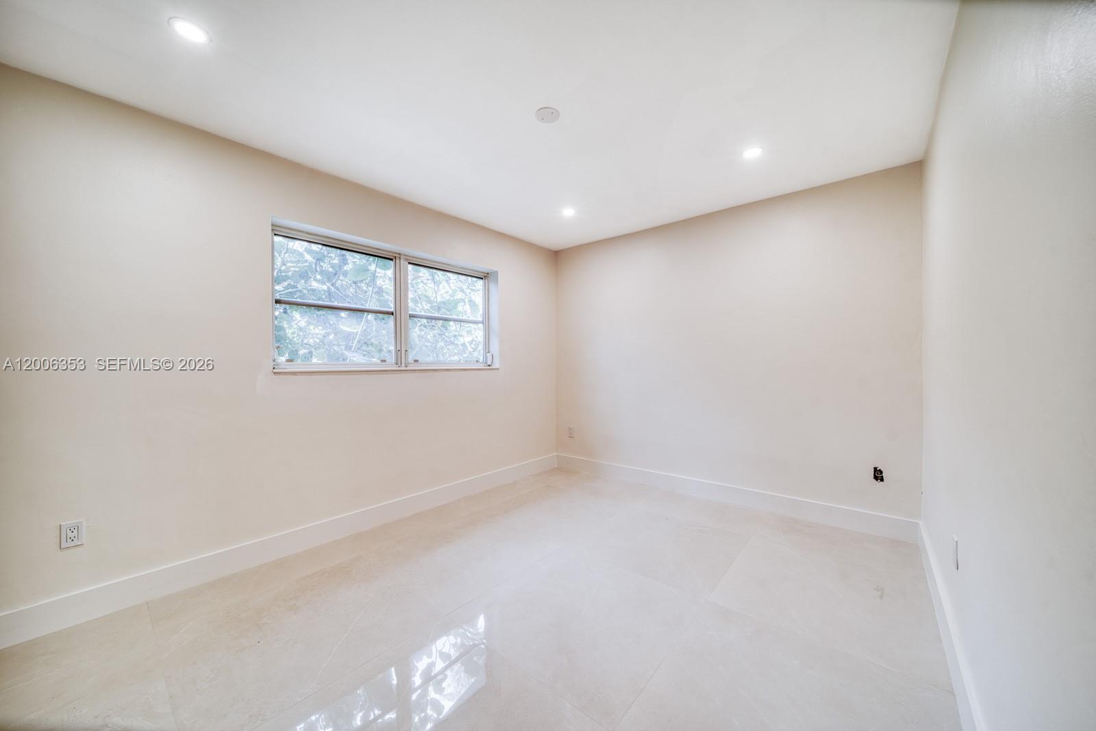 15730 SW 87th Ct Palmetto Bay, FL 33157