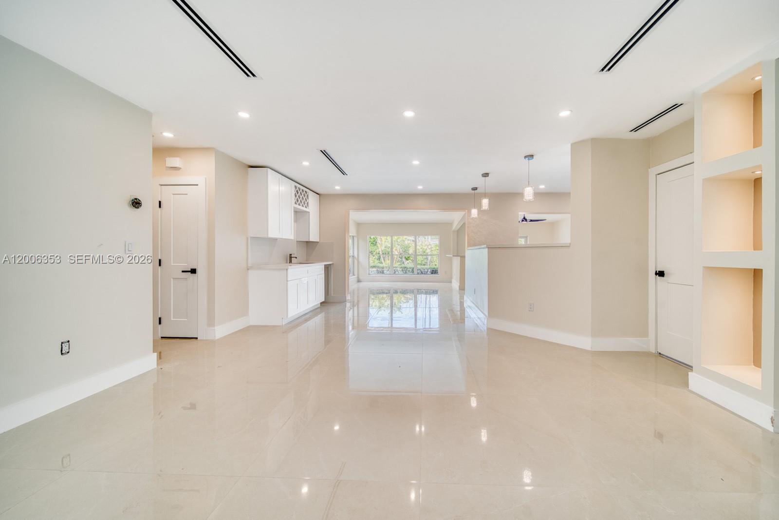 15730 SW 87th Ct Palmetto Bay, FL 33157