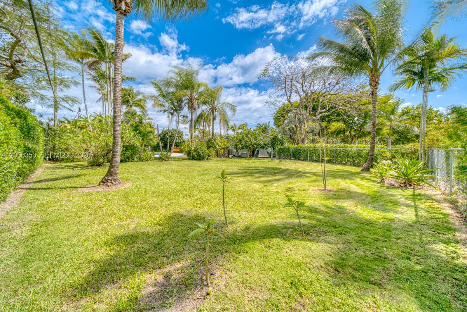 15730 SW 87th Ct Palmetto Bay, FL 33157