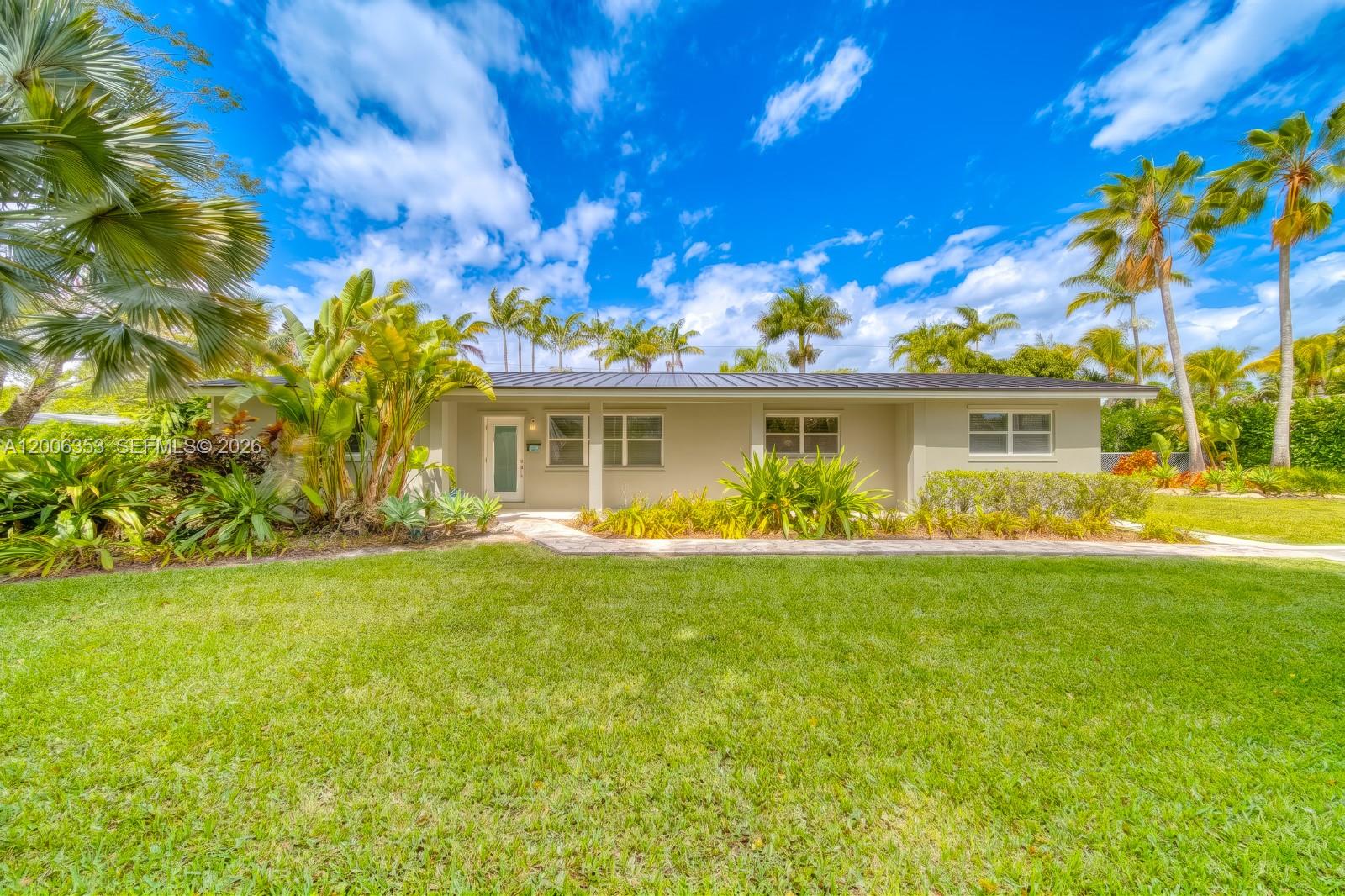 15730 SW 87th Ct Palmetto Bay, FL 33157