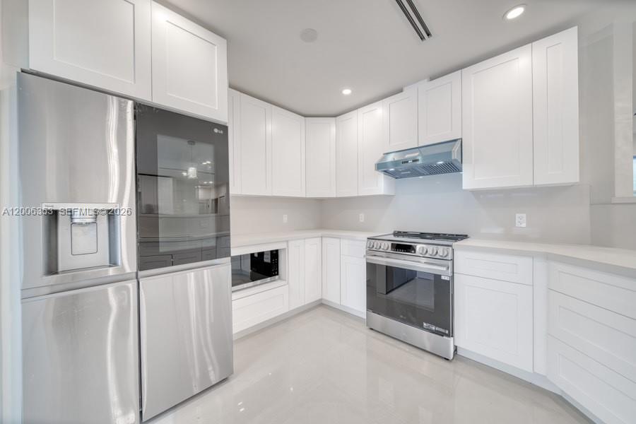 15730 SW 87th Ct Palmetto Bay, FL 33157