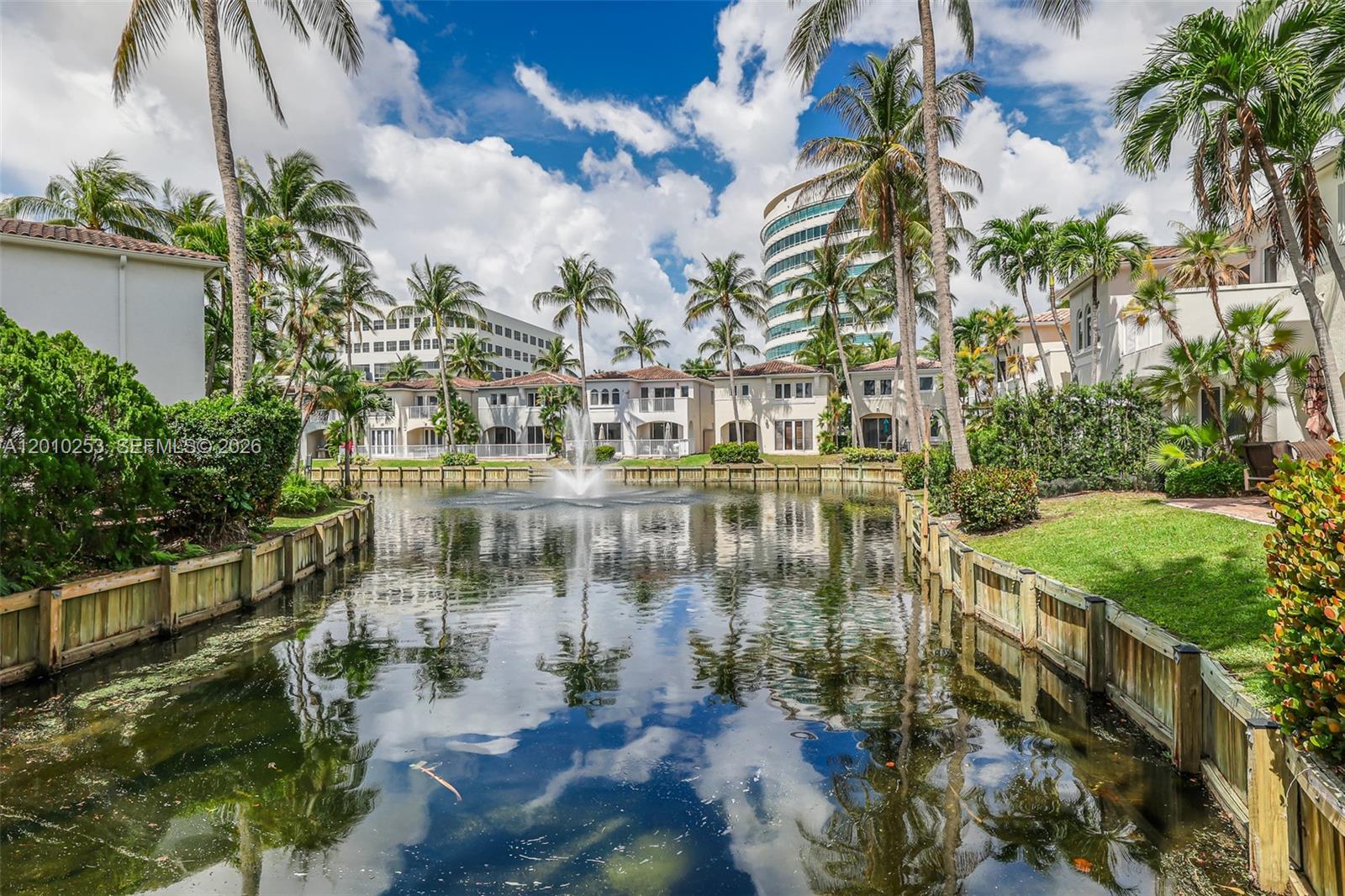20990 NE 30th Pl Aventura, FL 33180