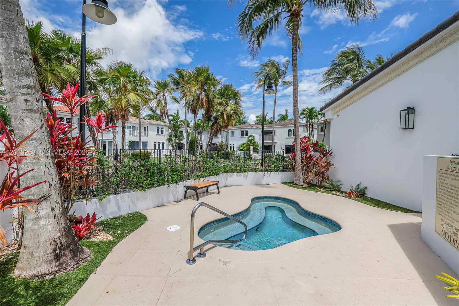 20990 NE 30th Pl Aventura, FL 33180