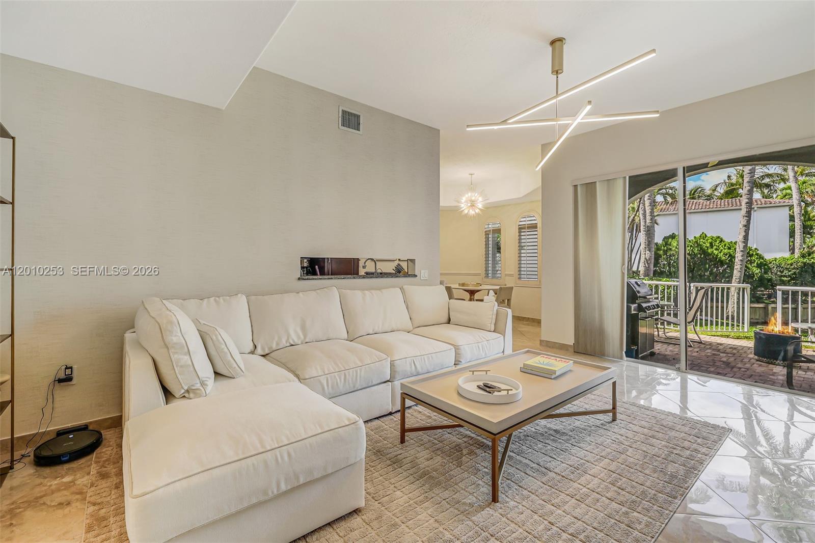 20990 NE 30th Pl Aventura, FL 33180
