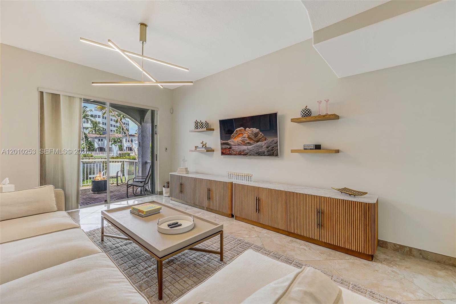20990 NE 30th Pl Aventura, FL 33180