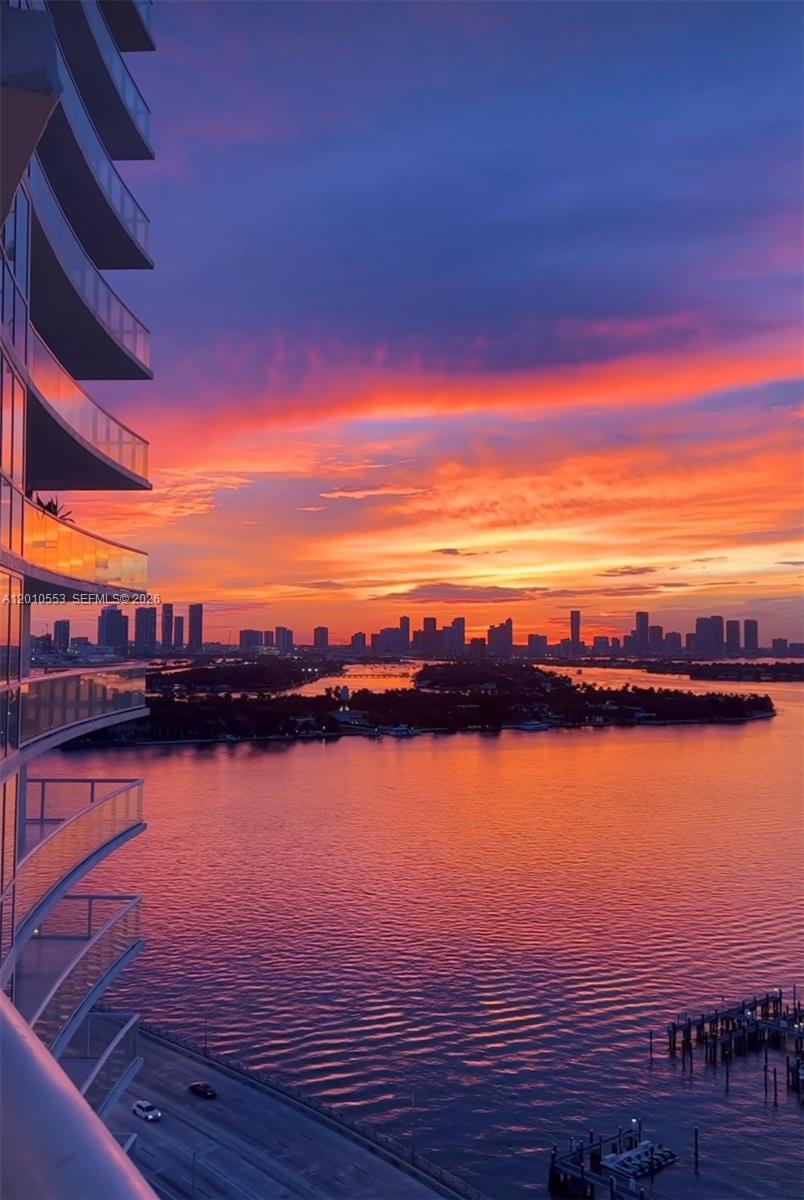 450 Alton Rd #2810 Miami Beach, FL 33139