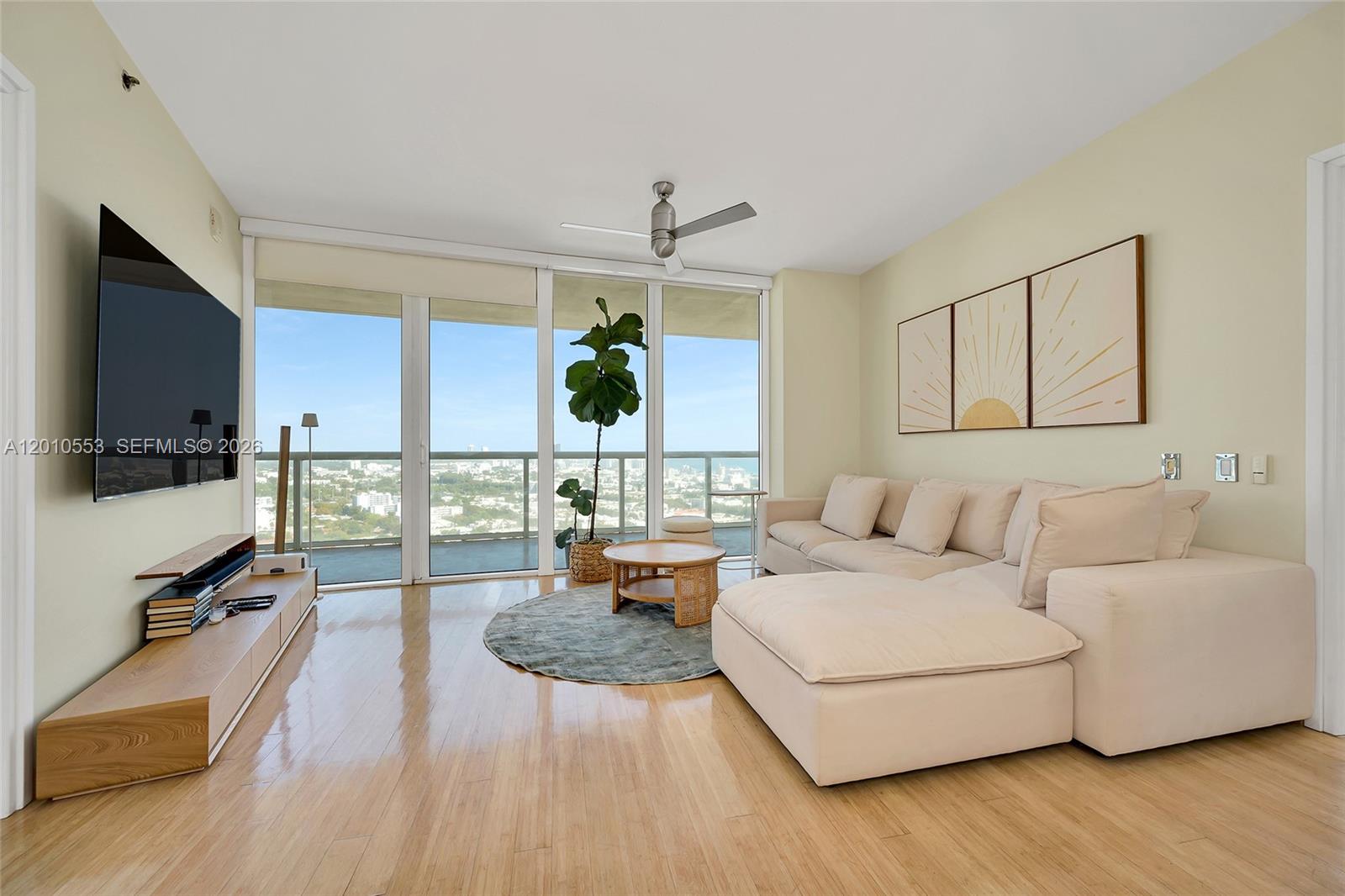 450 Alton Rd #2810 Miami Beach, FL 33139