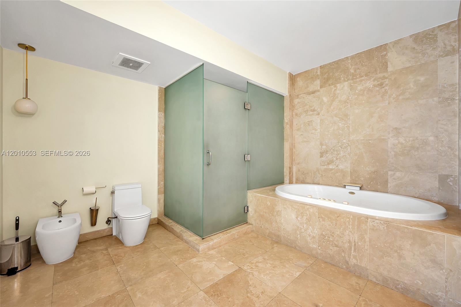 450 Alton Rd #2810 Miami Beach, FL 33139