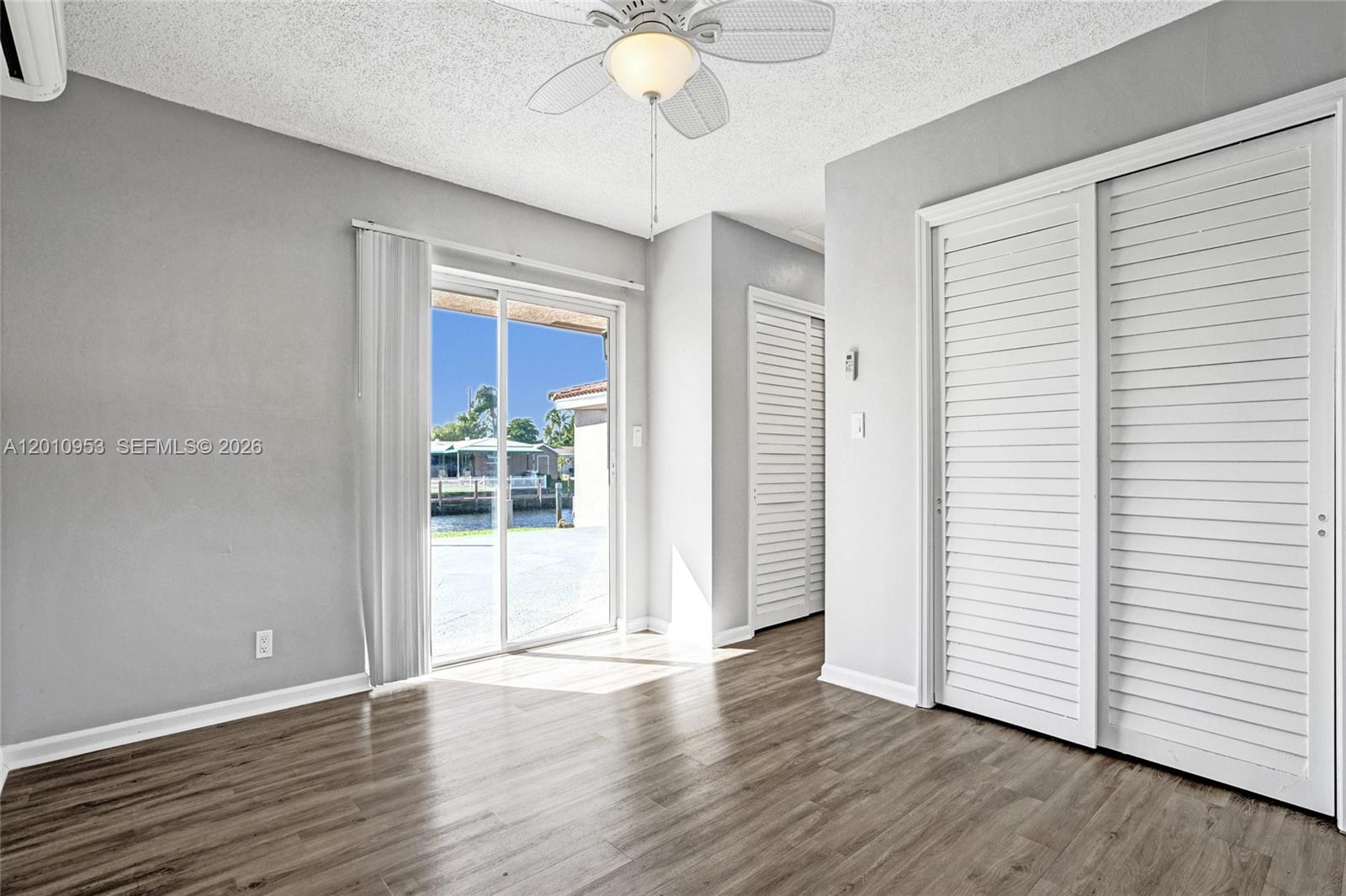 949 SE 10th Ct Pompano Beach, FL 33060