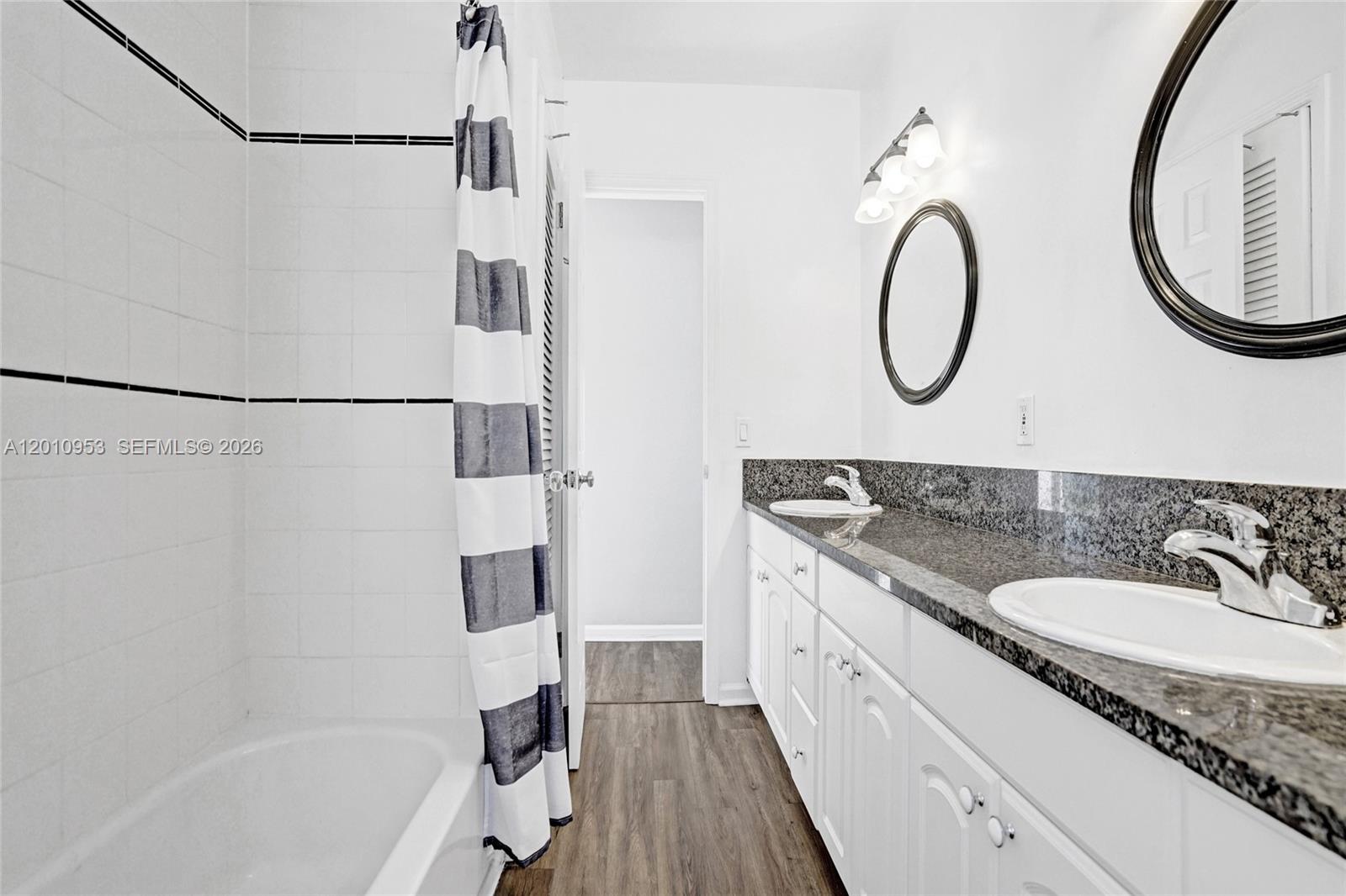 949 SE 10th Ct Pompano Beach, FL 33060