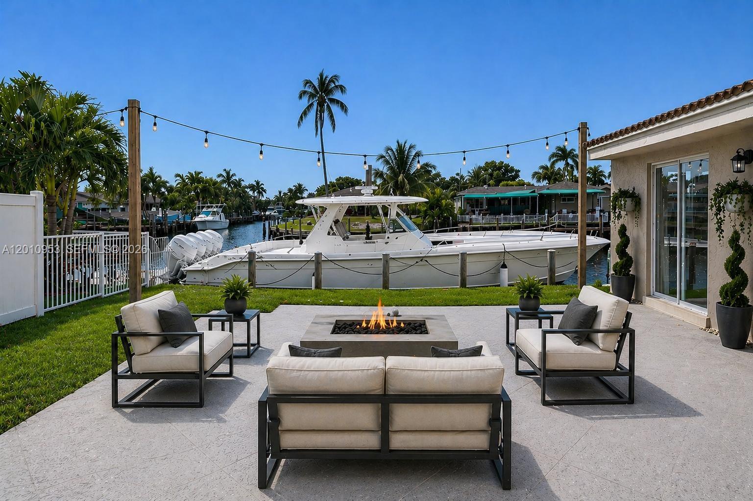 949 SE 10th Ct Pompano Beach, FL 33060