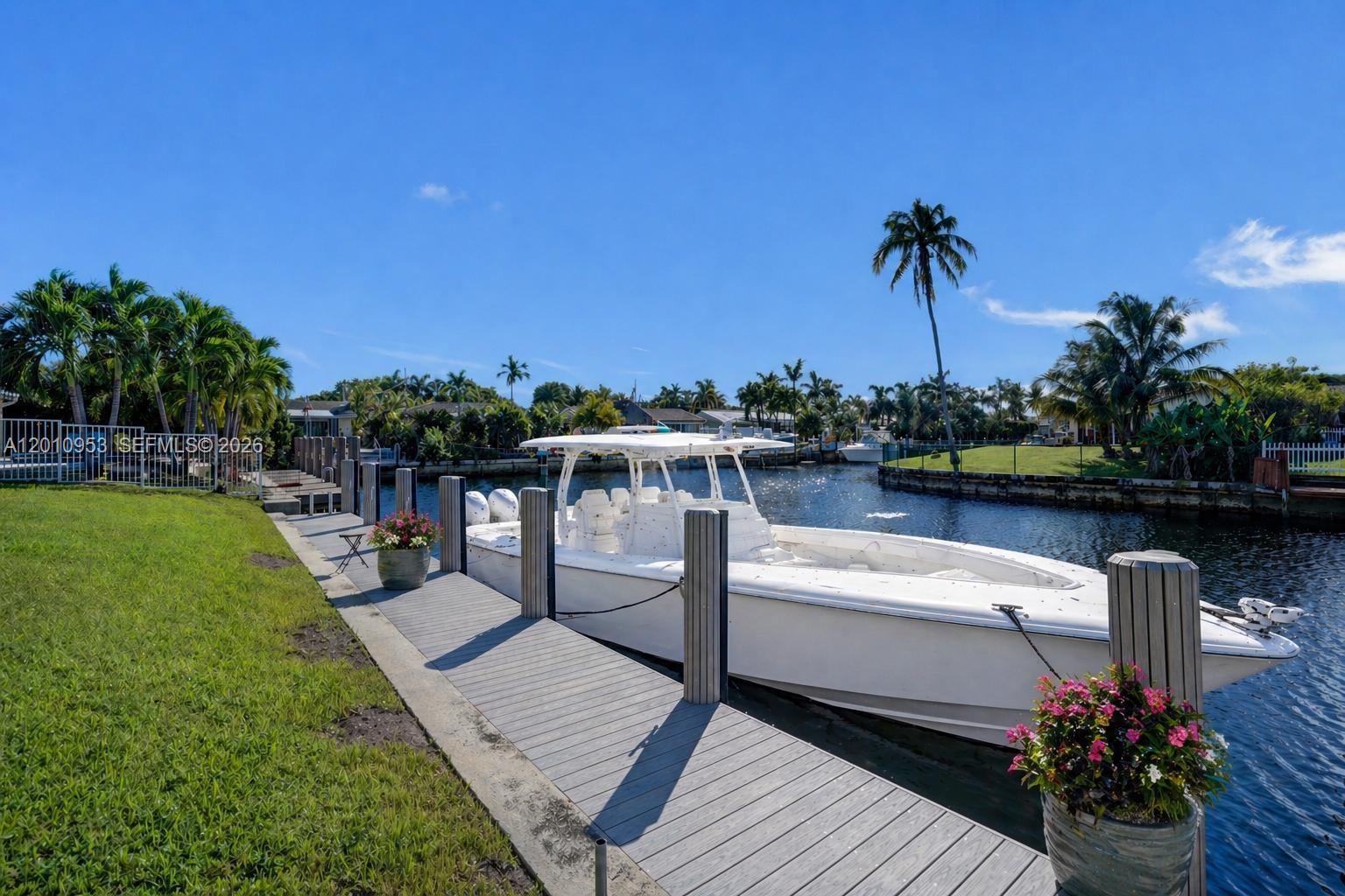 949 SE 10th Ct Pompano Beach, FL 33060