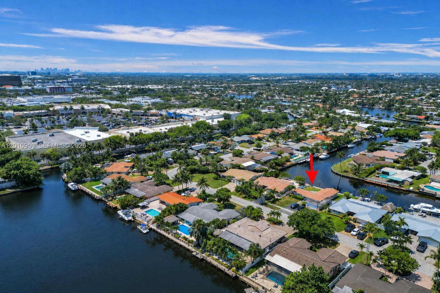 949 SE 10th Ct Pompano Beach, FL 33060