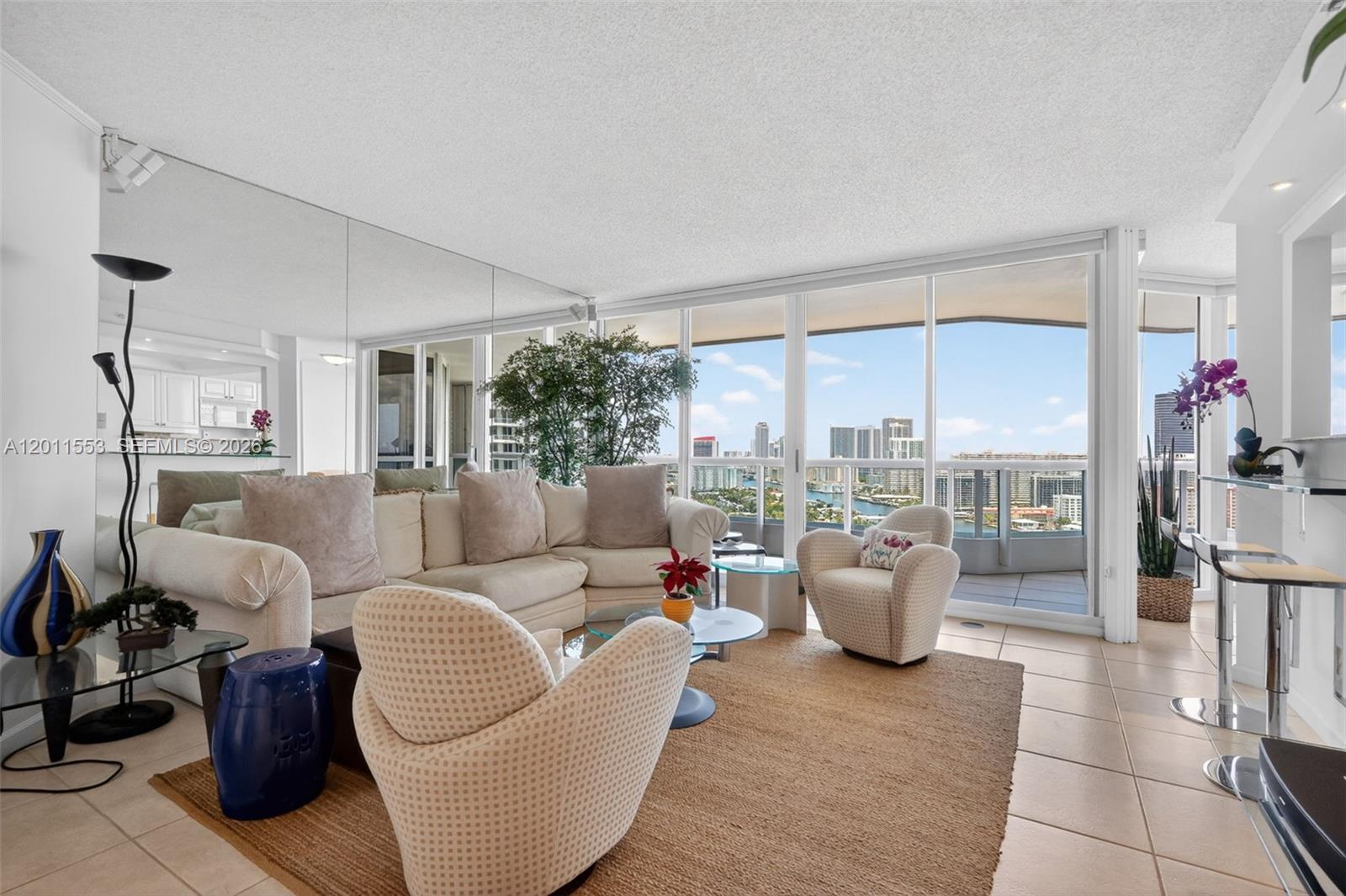 21205 Yacht Clb Dr #2409 Aventura, FL 33180