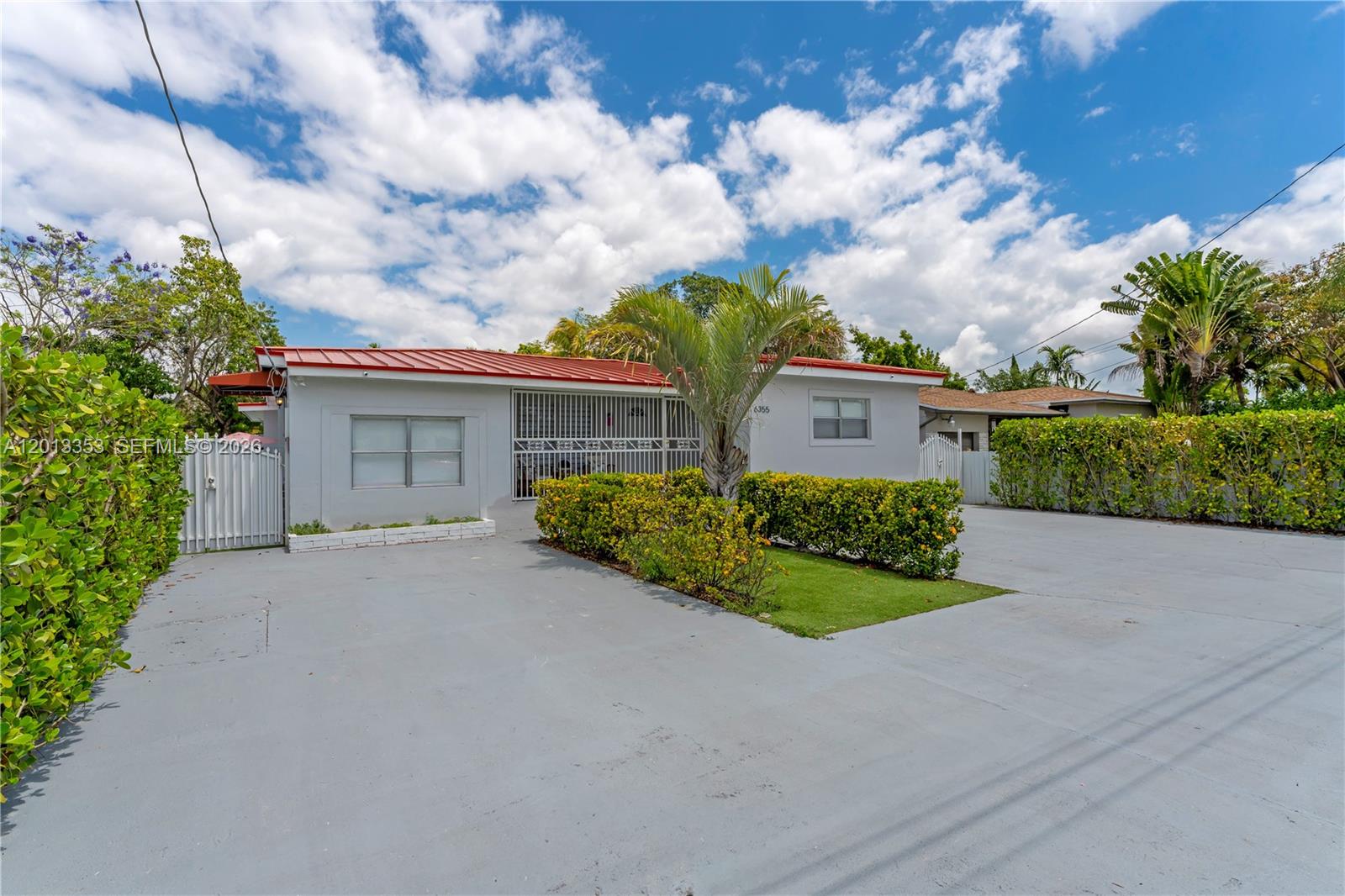 6355 SW 30th St Miami, FL 33155