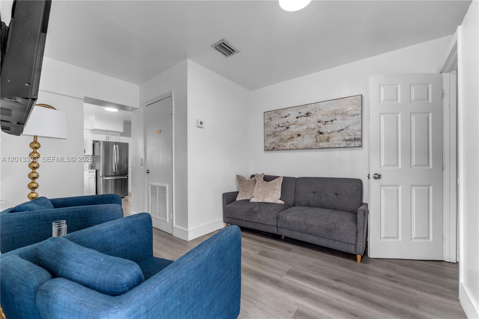 6355 SW 30th St Miami, FL 33155