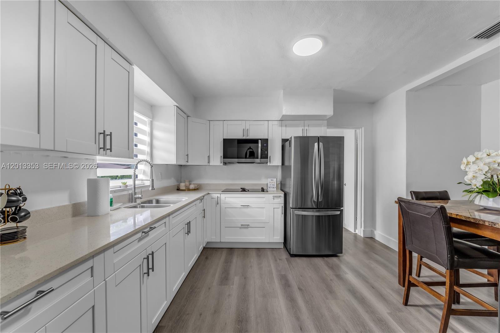 6355 SW 30th St Miami, FL 33155