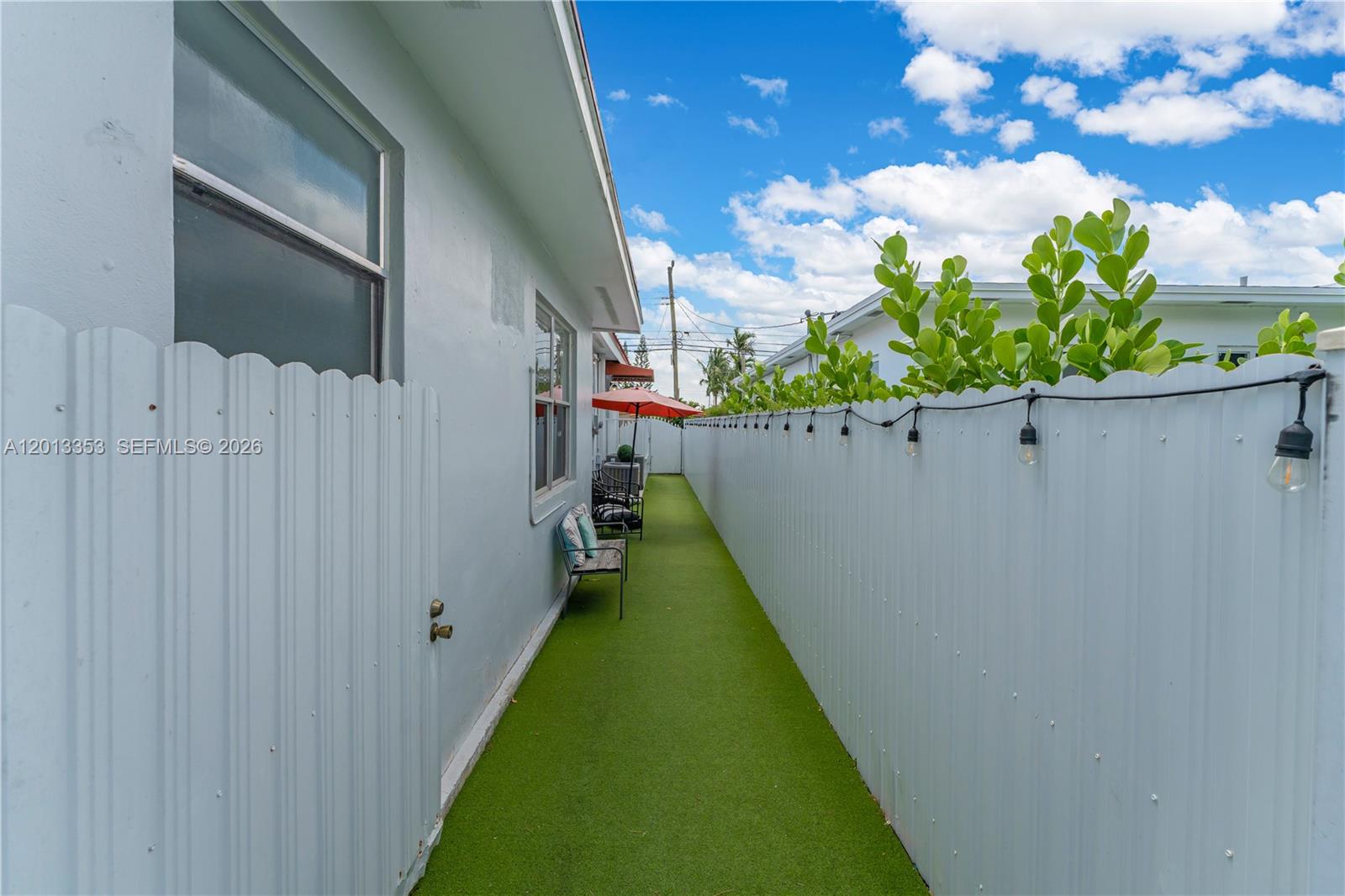 6355 SW 30th St Miami, FL 33155