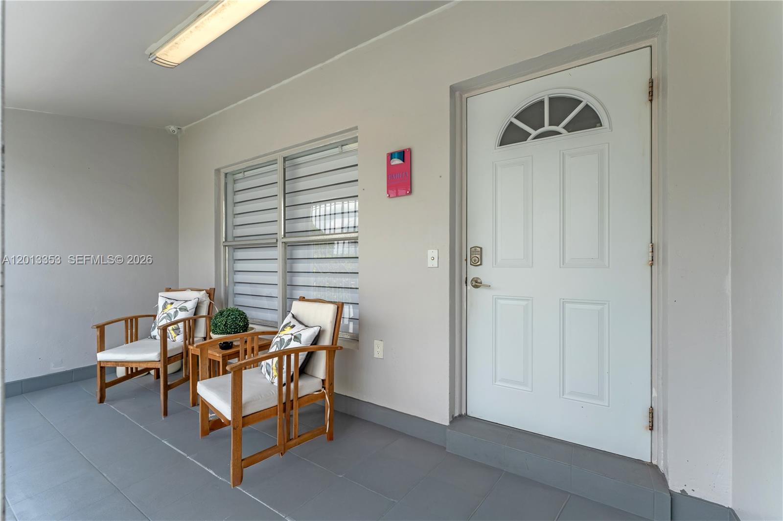 6355 SW 30th St Miami, FL 33155