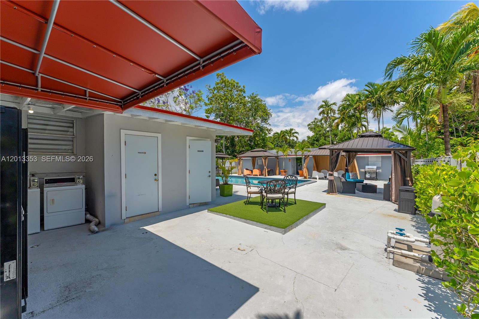 6355 SW 30th St Miami, FL 33155