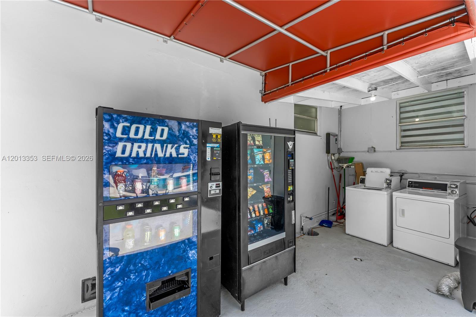 6355 SW 30th St Miami, FL 33155