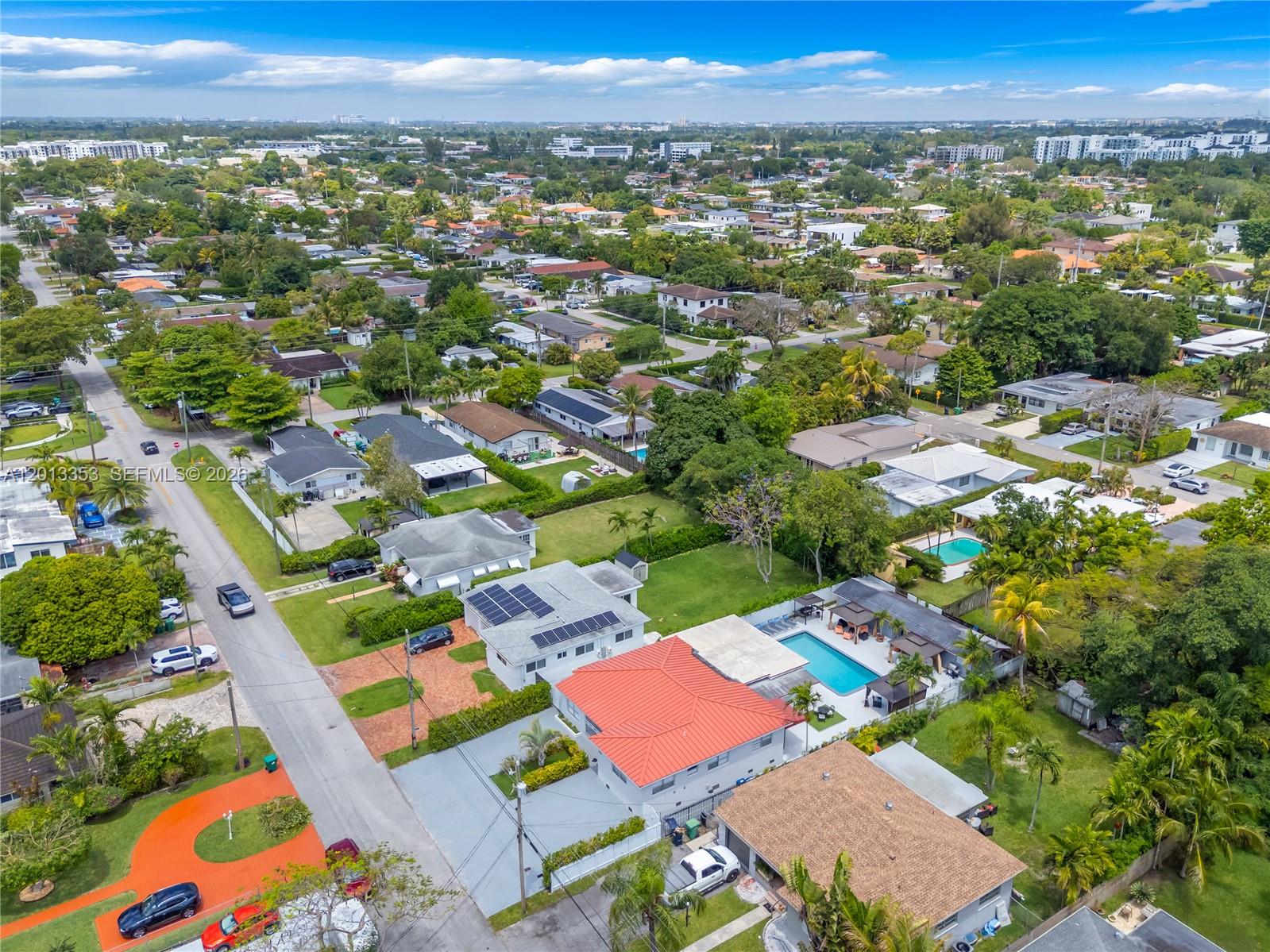 6355 SW 30th St Miami, FL 33155