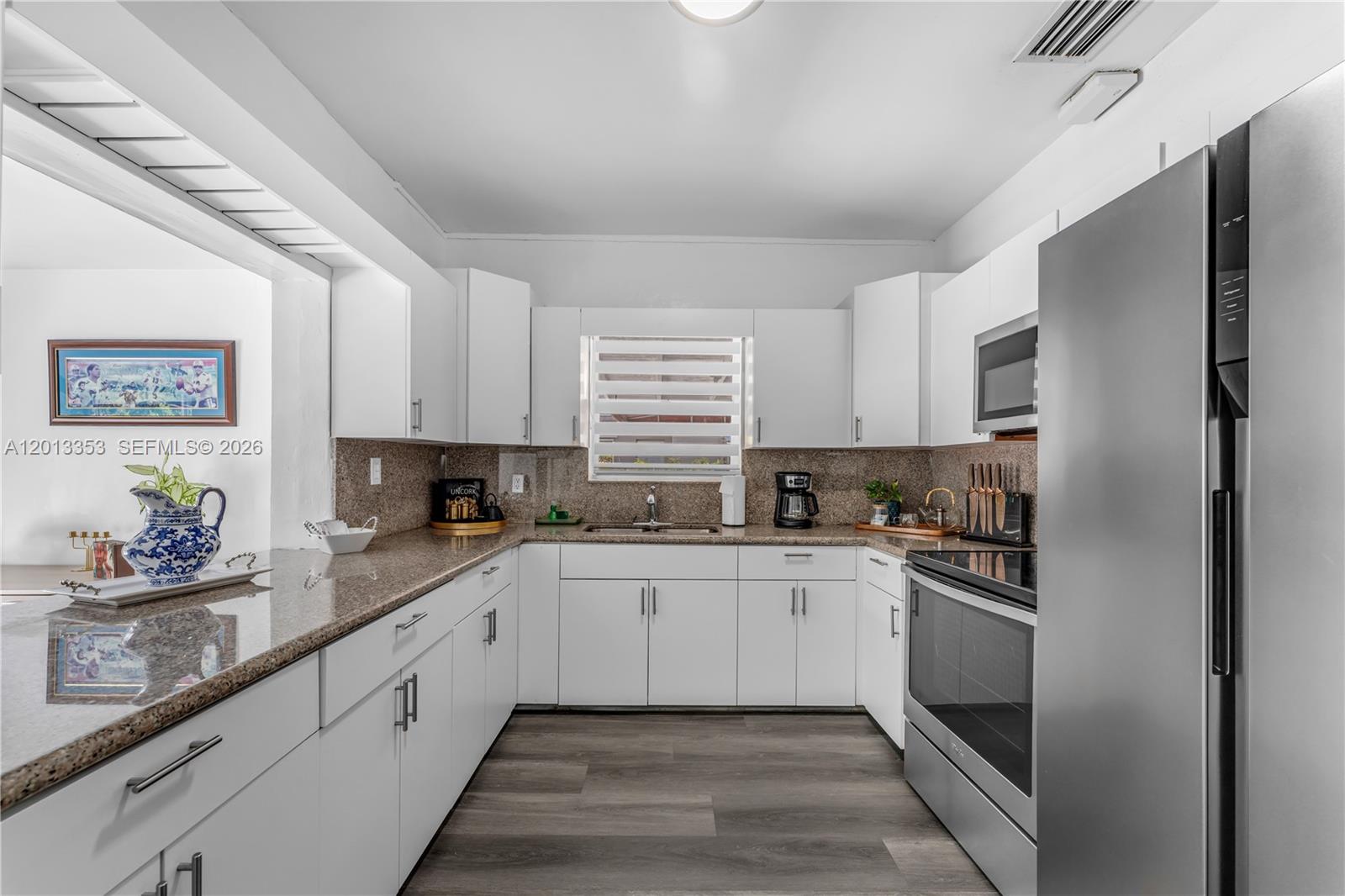 6355 SW 30th St Miami, FL 33155