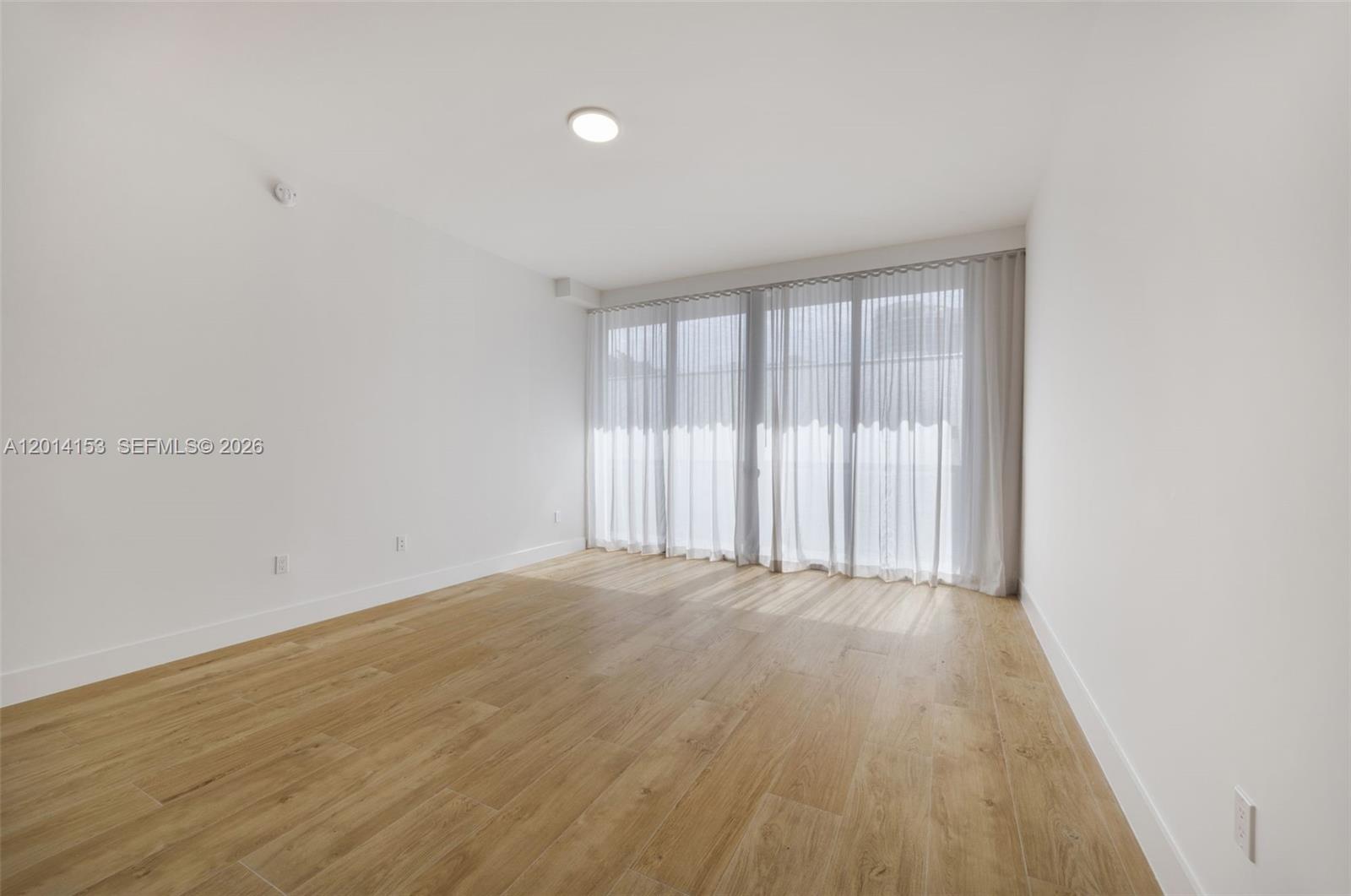 3034 Oak Ave #208 Miami, FL 33133