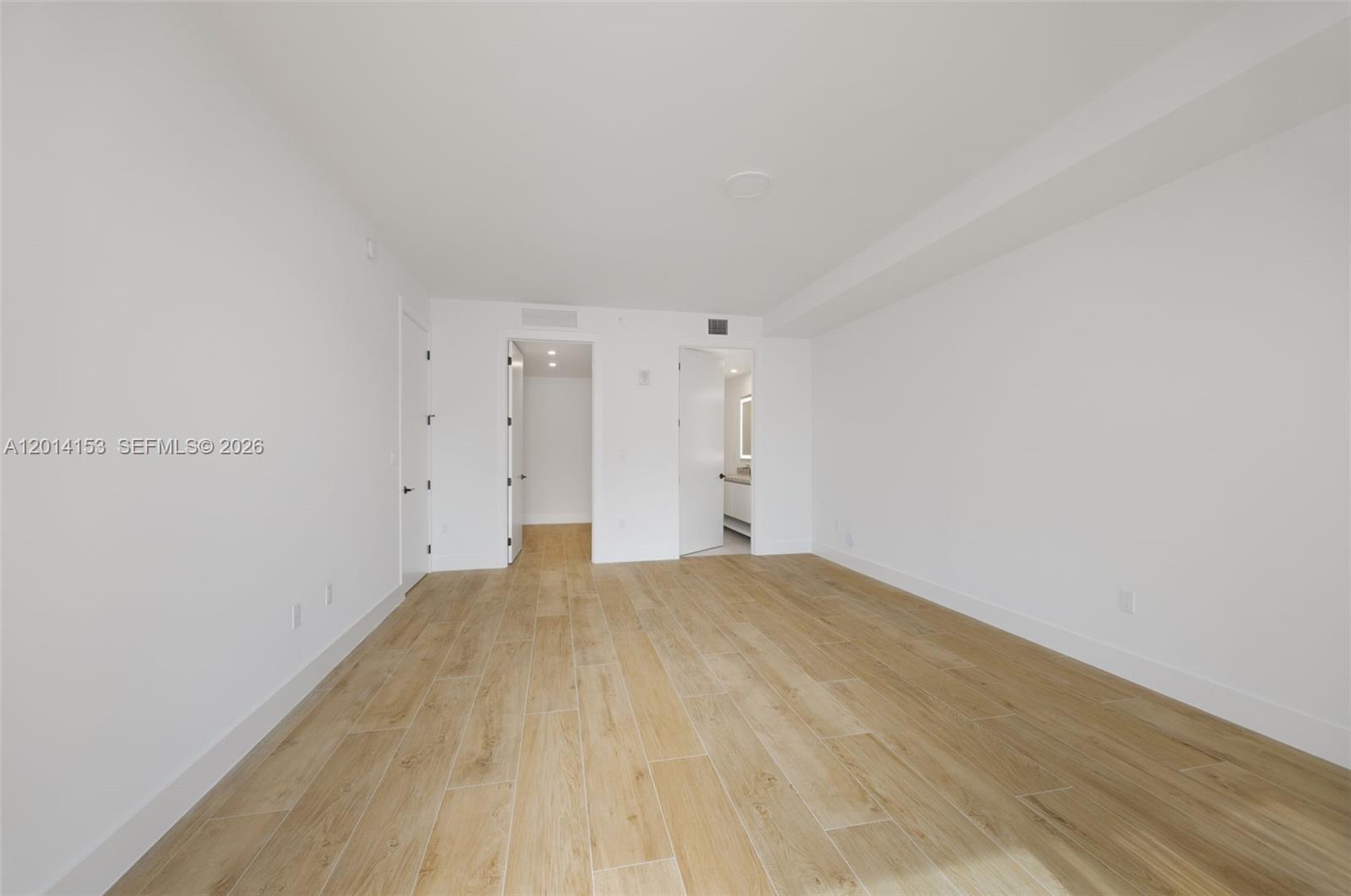 3034 Oak Ave #208 Miami, FL 33133