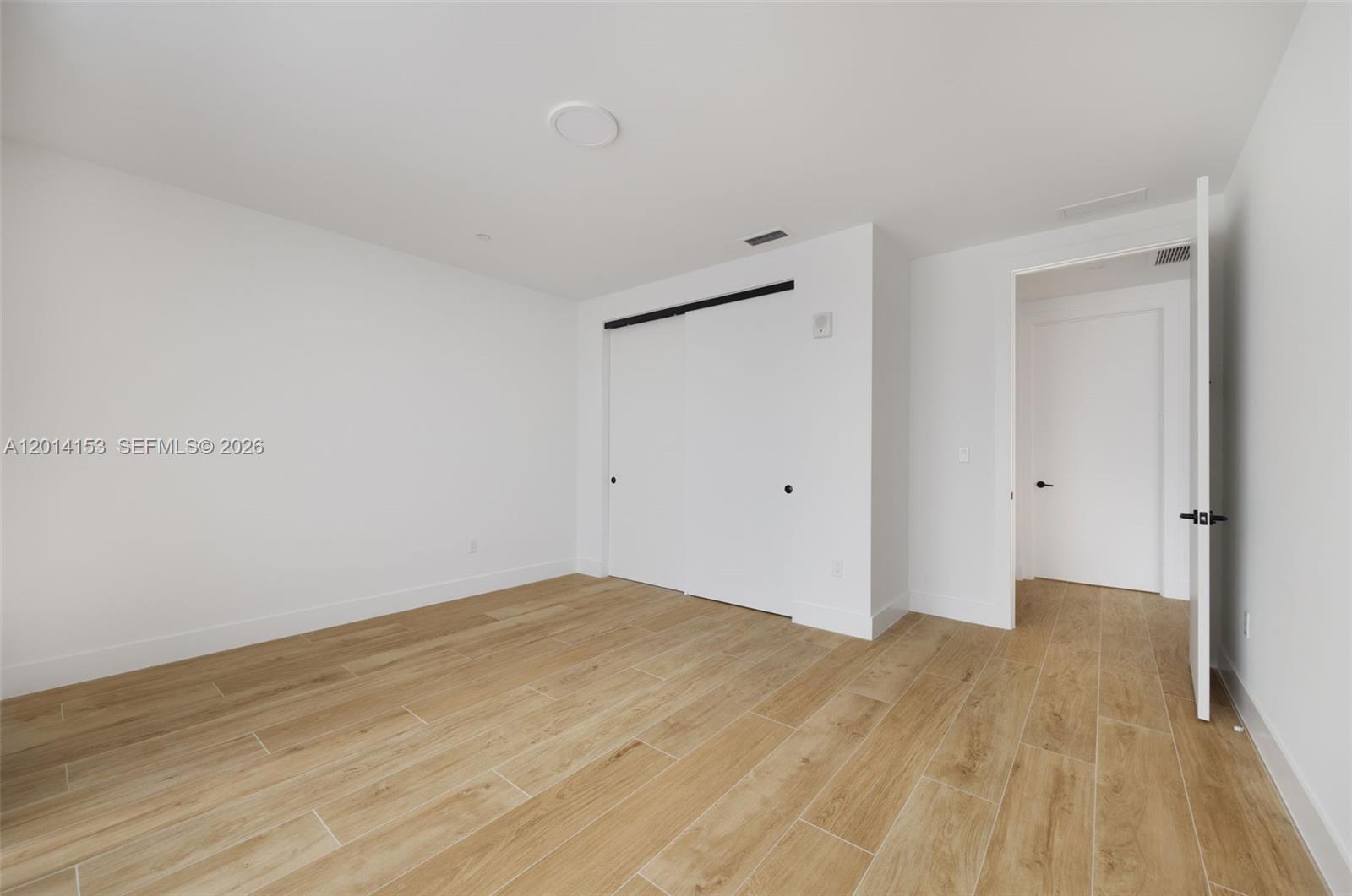 3034 Oak Ave #208 Miami, FL 33133