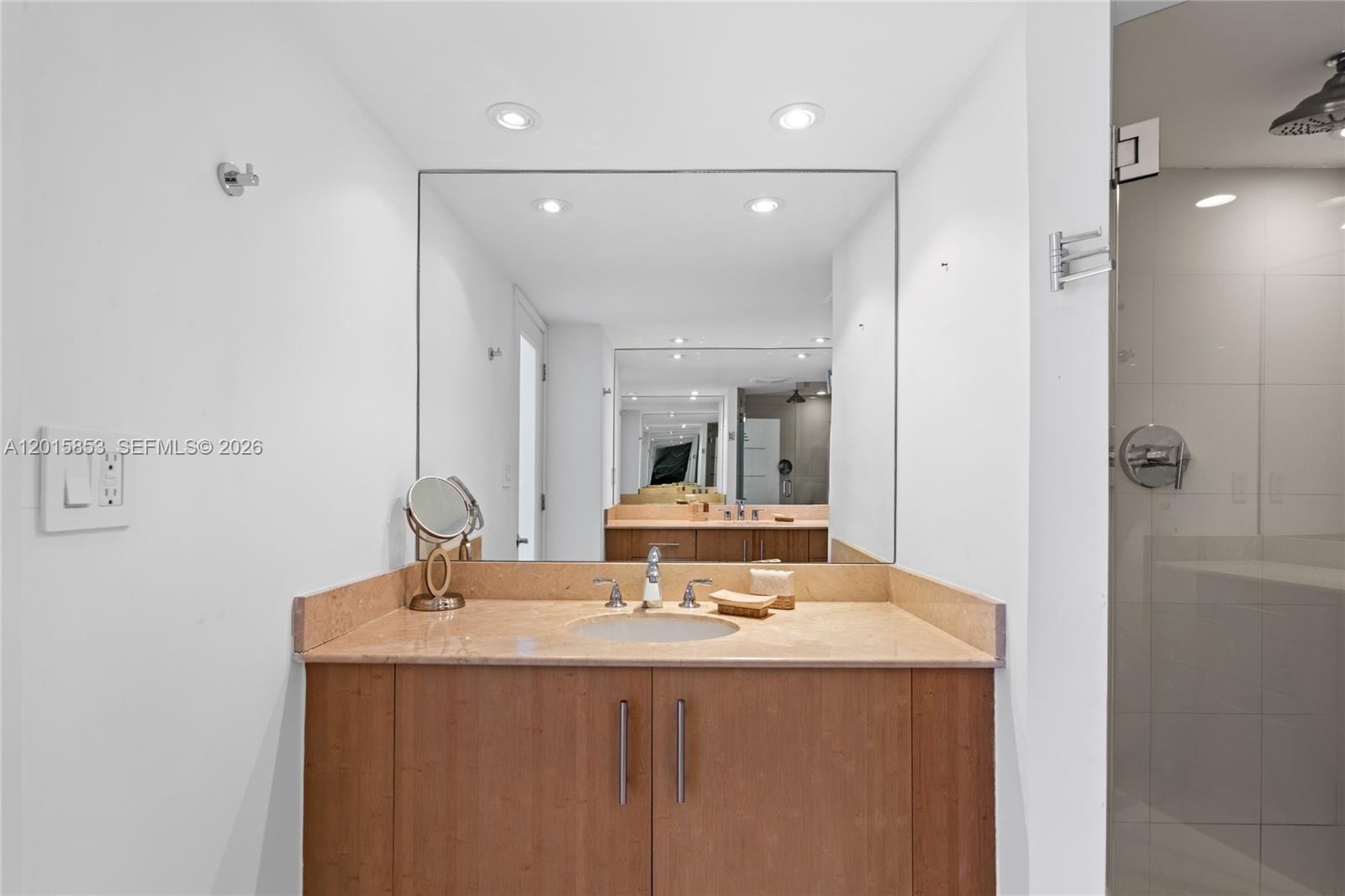 10275 Collins Ave #509 Bal Harbour, FL 33154