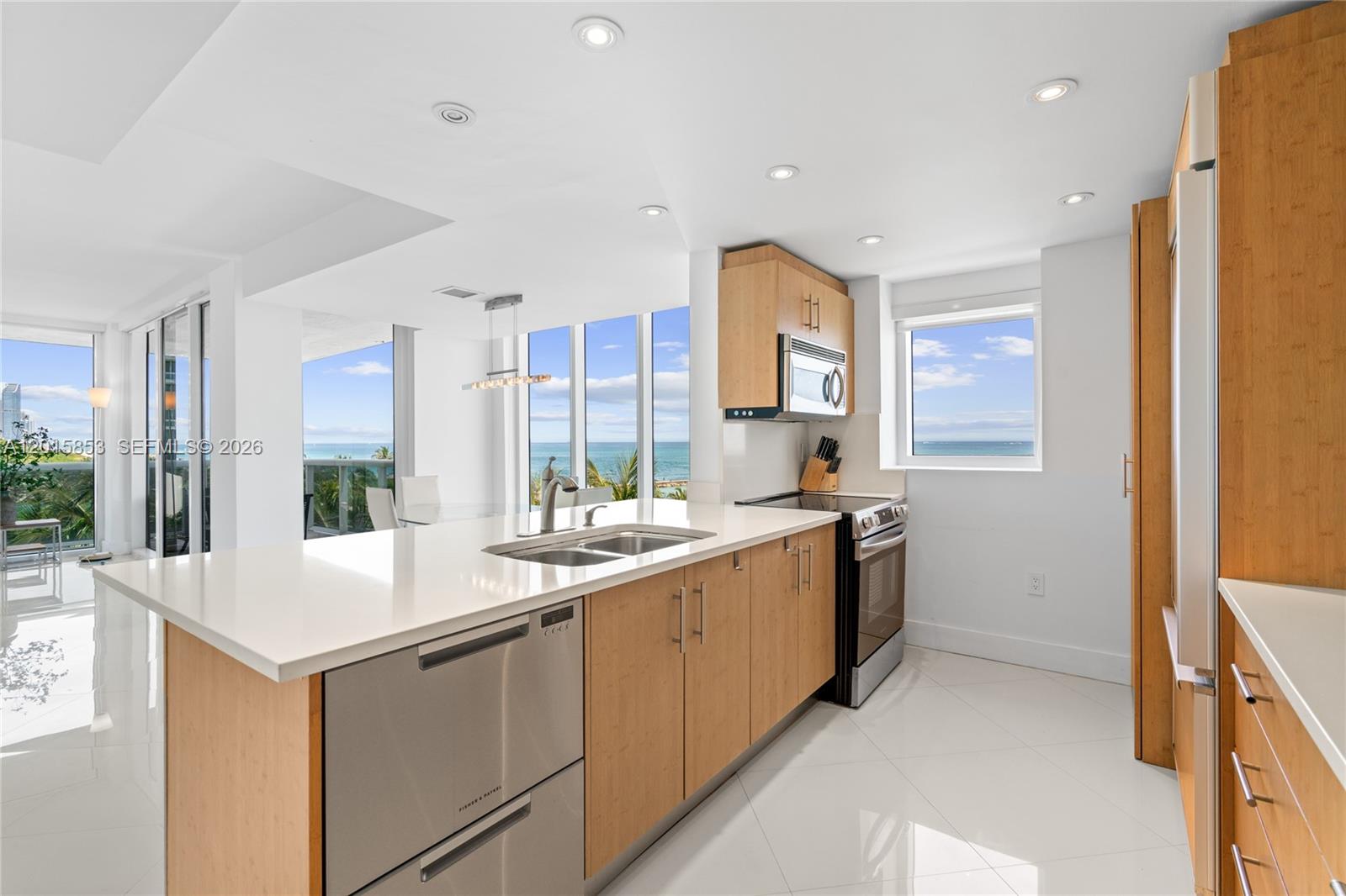 10275 Collins Ave #509 Bal Harbour, FL 33154