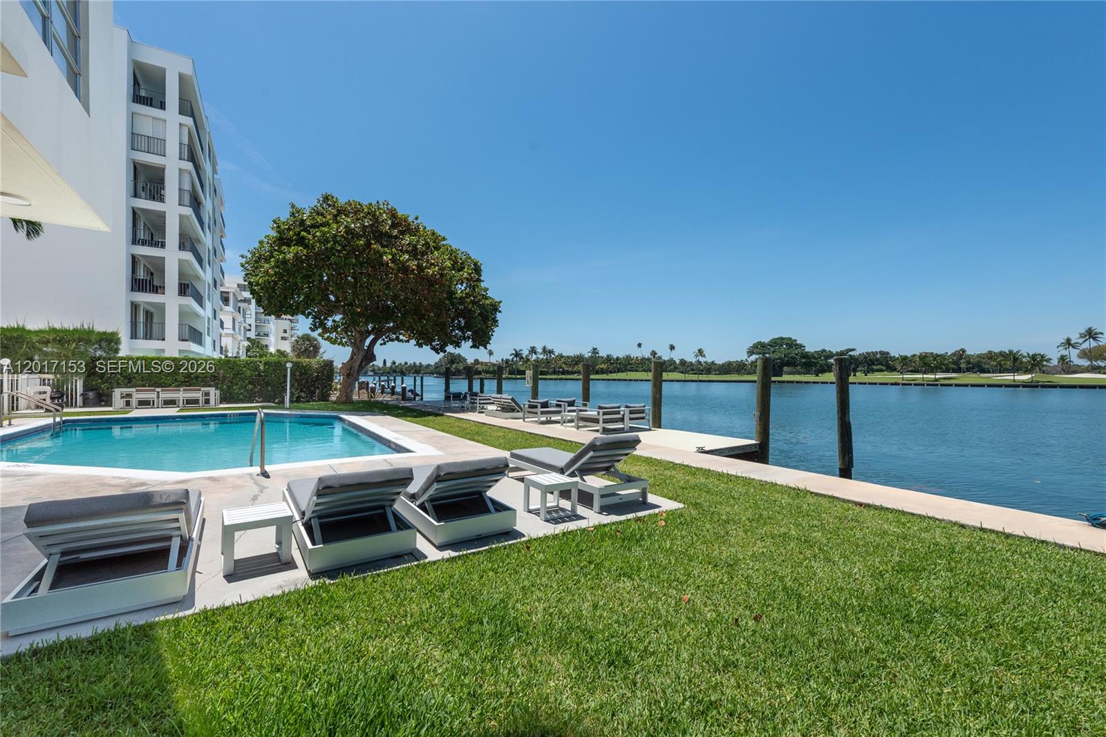 9250 W Bay Hbr Dr #2A Bay Harbor Islands, FL 33154