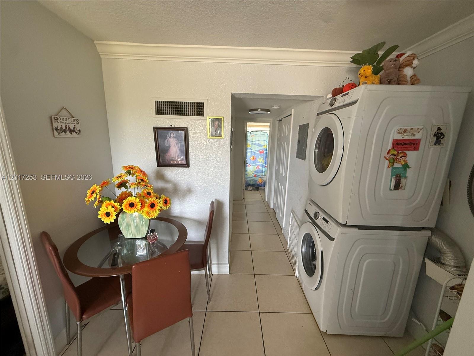 7101 SW 89th Ct #305 Miami, FL 33173